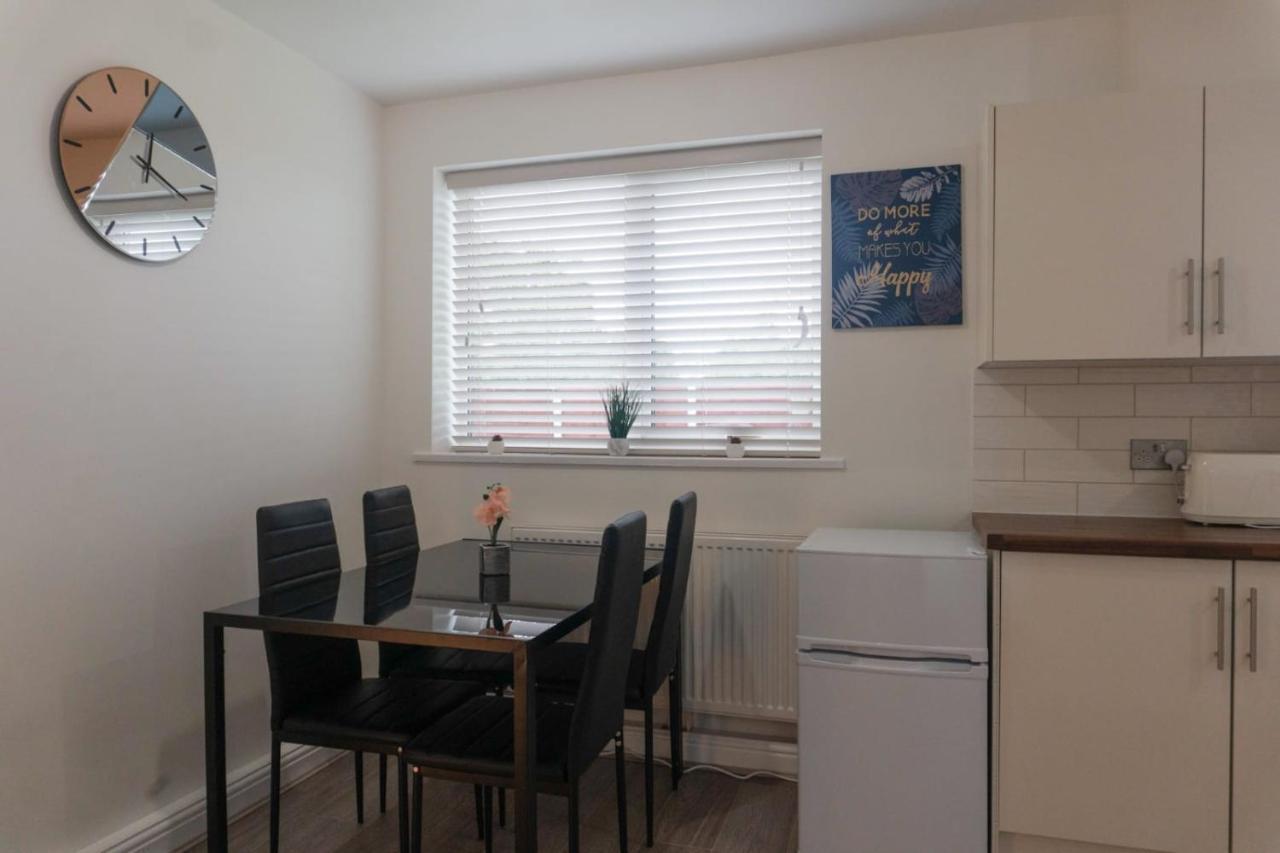 Gorgeous Ground Floor Apartment + Free Parking Manchester Esterno foto